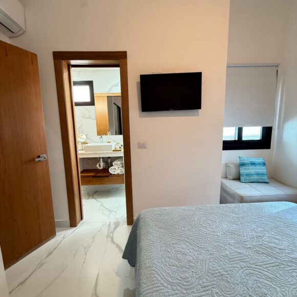 10d4b892 7c7c 418f 8eda 4714e1e029b3 1 580x580