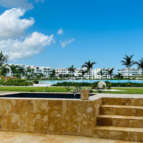 photo_4958550713038474138_y 580x580