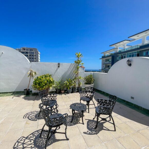 e0254b1b ae92 436f 94b6 694372141f0e 1 2 580x580