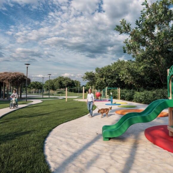 whatsapp image 2024 10 15 at 11.55.53 am 9 580x580